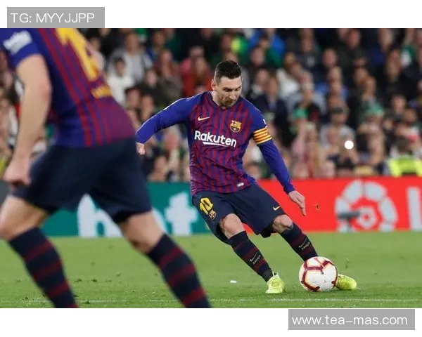 梅西任意球破门再现神迹 驾驭足球的完美艺术