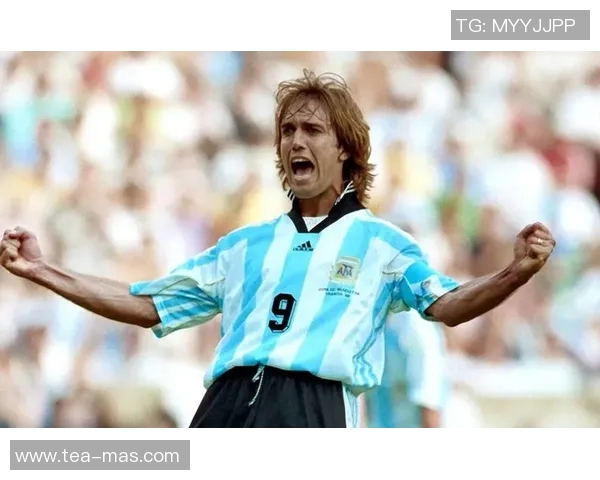 追忆远古黑人足球球星的辉煌岁月与永不熄灭的绿茵传奇